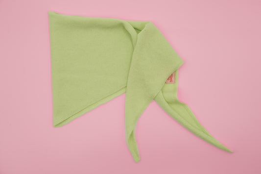 100% cashmere triangle scarf - neon
